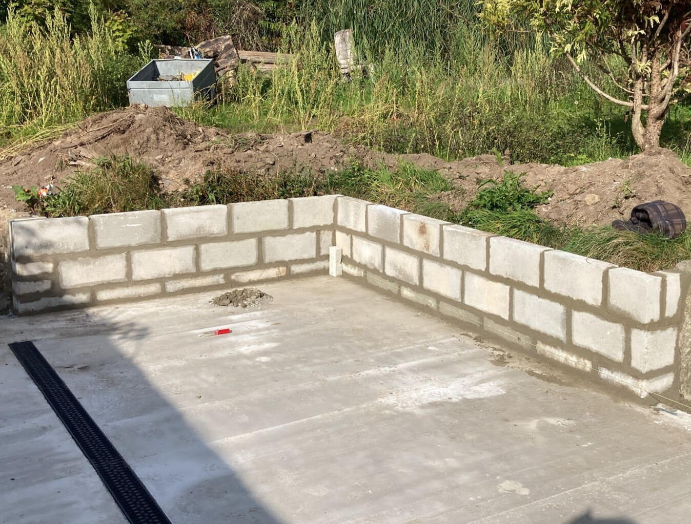 Wall Wall